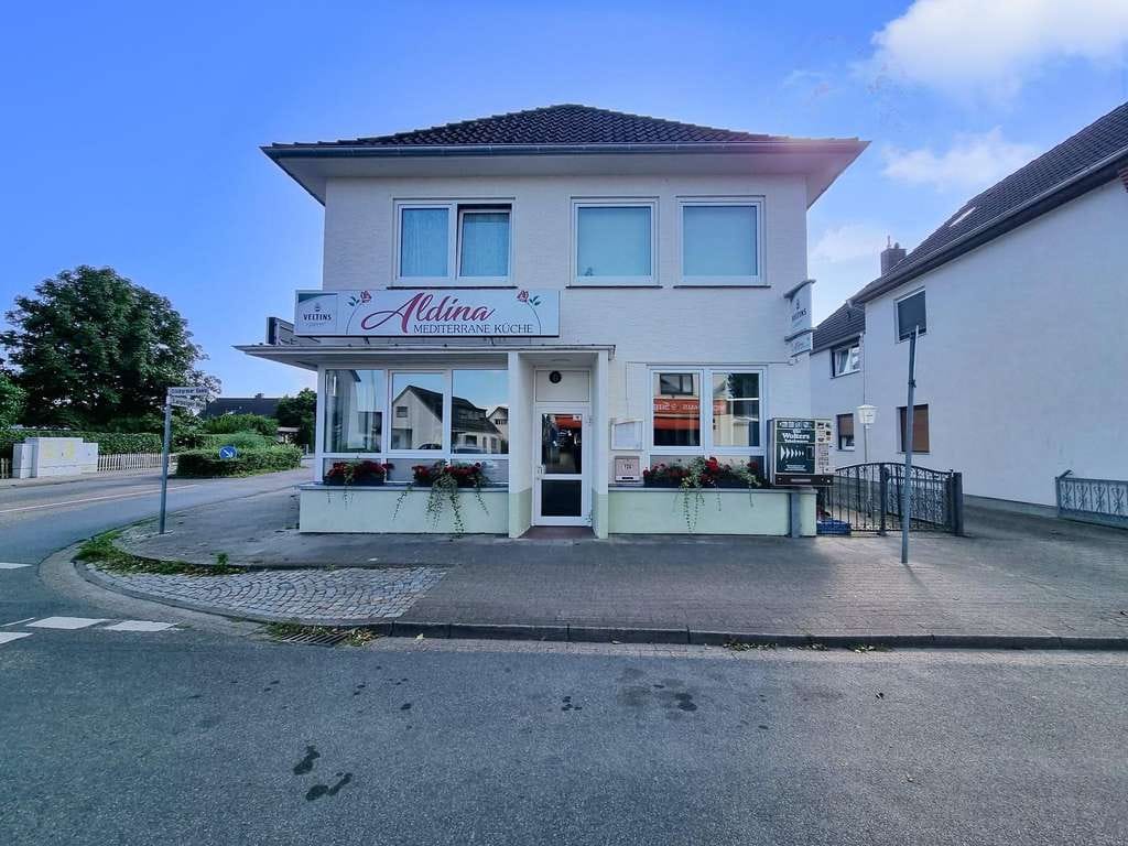 Immobilie in Delmenhorst - Vollvermietetes Wohn- und Geschäftshaus in Top-Lage von Delmenhorst – Attraktive Rendite!!! - Bild 0