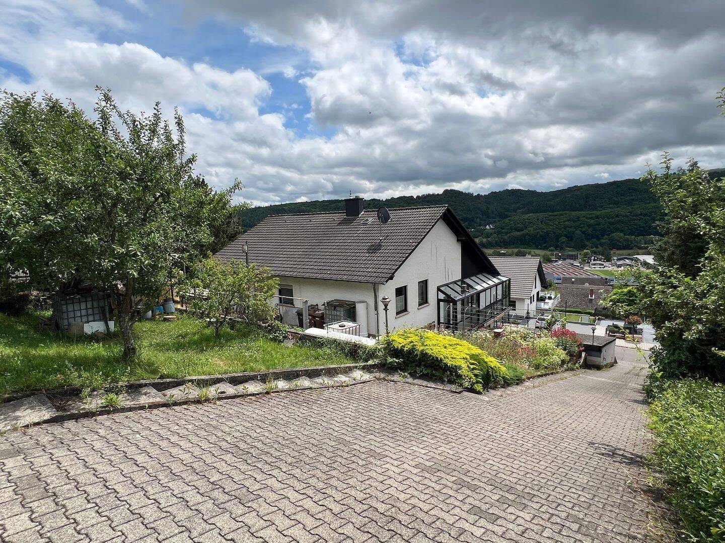 Immobilie in Hochstetten-Dhaun - Top-Gelegenheit! Einfamilienhaus mit Einliegerwohnung in Hochstetten-Dhaun zu verkaufen. - Bild 3