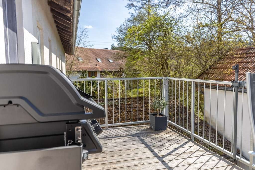 Immobilie in Hofstetten - Modernisiert und gepflegt - Attraktive Etagenwohnung mit Balkon - Bild 4