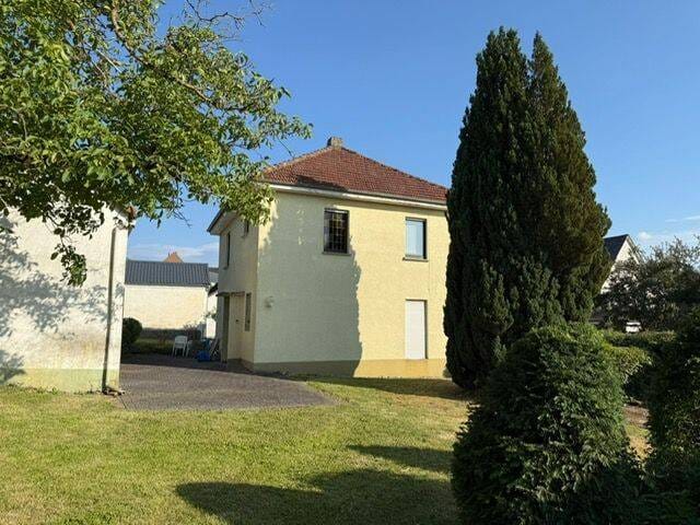 Immobilie in Seelbach - Einfamilienhaus mit großem Garten und Baugrundstück - Bild 1