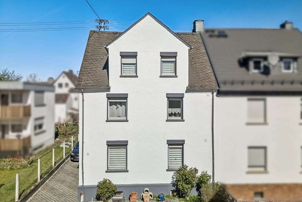 Immobilie in Elz - Kompaktes EFH mit viel Platz sucht neue Familie! - Bild 1
