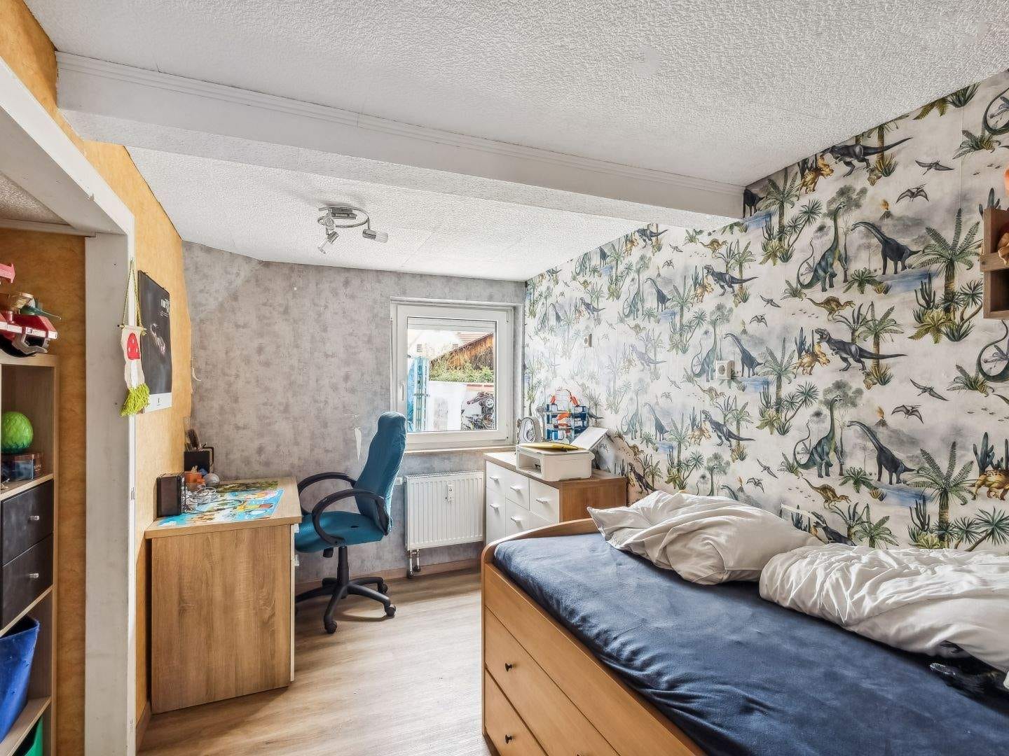 Immobilie in Weinstadt - Schöne Maisonette mit Riesenterrasse für sich einrichten und die vermietete Wohnung zahlt Ihre Rate - Bild 4