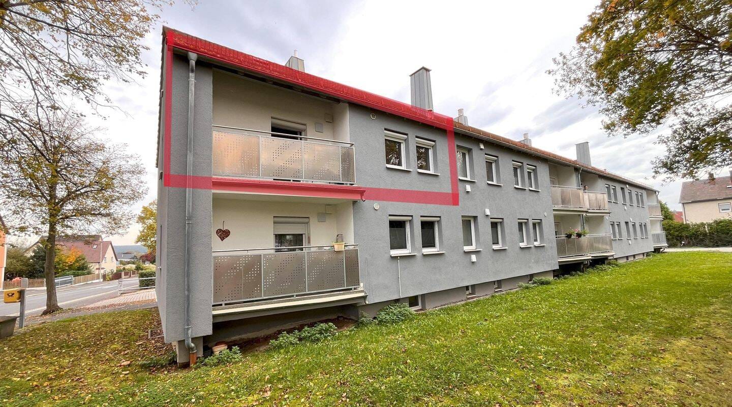 Immobilie in Waldsassen - Helle Etagenwohnung mit Balkon - Bild 0