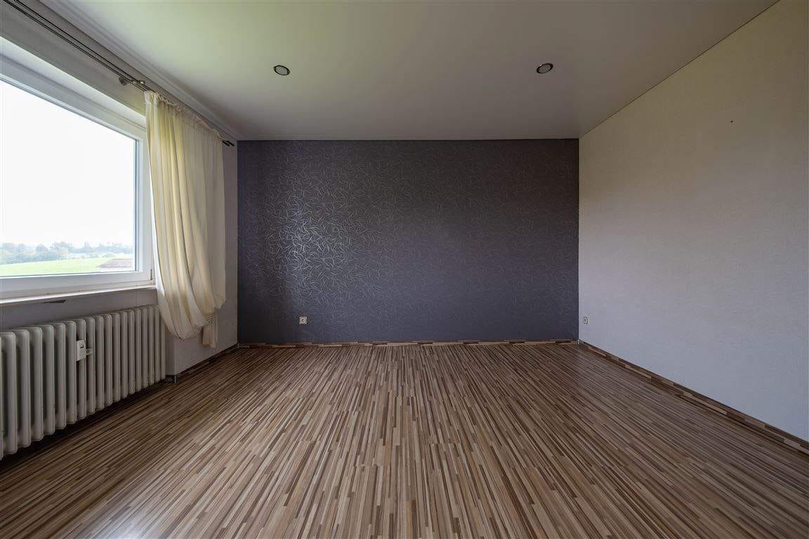Immobilie in Heusweiler - Wunderschöne Maisonette Wohnung und eigener Garten - Oase - Bild 3