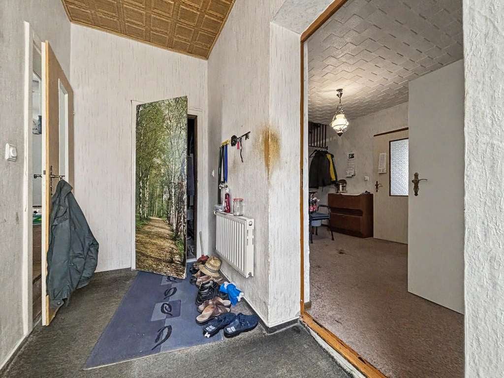 Immobilie in Jessen (Elster) - Zum kleinen Preis ins Eigenheim: Handwerkerhaus mit Garage, PV-Anlage und viel Potenzial in Jessen - Bild 3