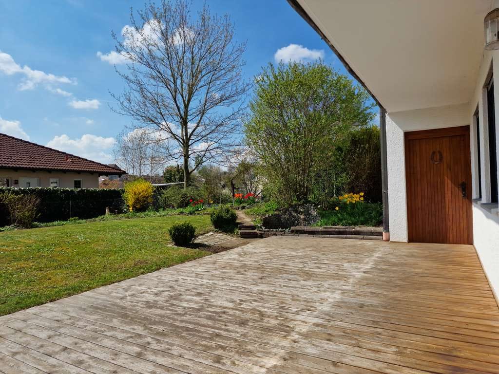 Immobilie in Obersüßbach - Gepflegte Doppelhaushälfte mit PV-Anlage, Kachelofen, Balkon, Terrasse und Garage - Bild 3