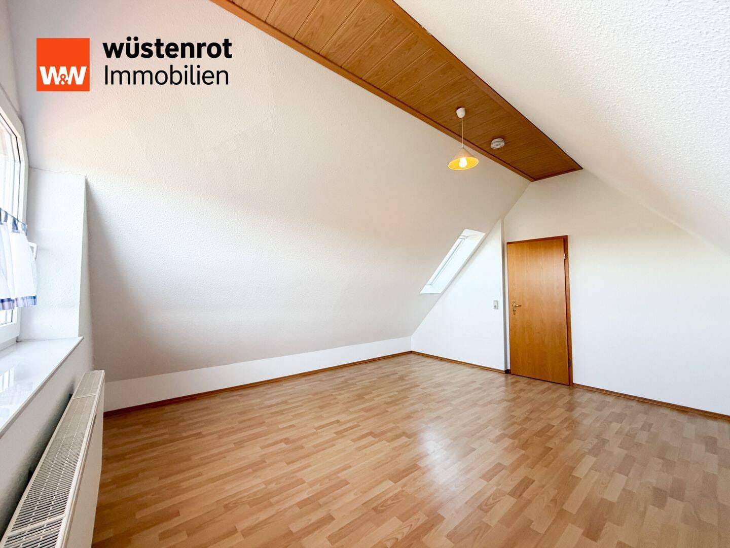 Immobilie in Bad Salzungen - Exklusive 3-Zimmer-Maisonettewohnung mit zwei Balkonen und Außenstellplatz - Bild 3