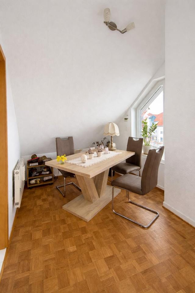 Immobilie in Igersheim - Kapitalanleger/ Pendler aufgepasst- Zweitwohnsitz mit Stellplatz und Balkon - Bild 0