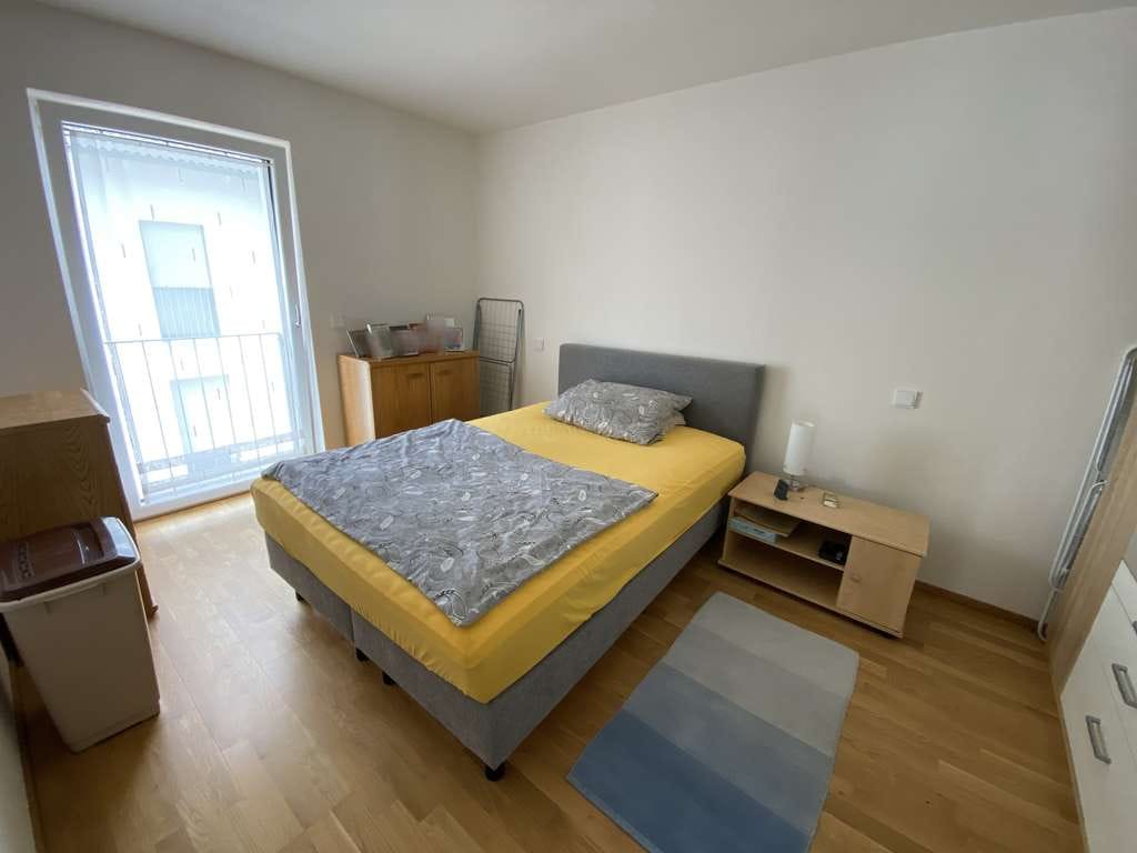 Immobilie in Au in der Hallertau - Attraktive 2-Zimmer-Wohnung mit großem Balkon und zwei Stellplätzen! - Bild 2