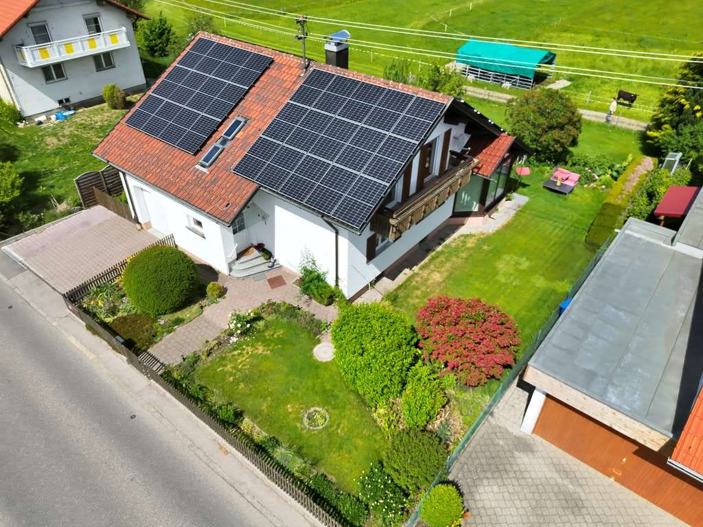 Immobilie in Wiggensbach - Viel Platz für Ihre Ideen: Modernisiertes Einfamilienhaus in Wiggensbach - Bild 2