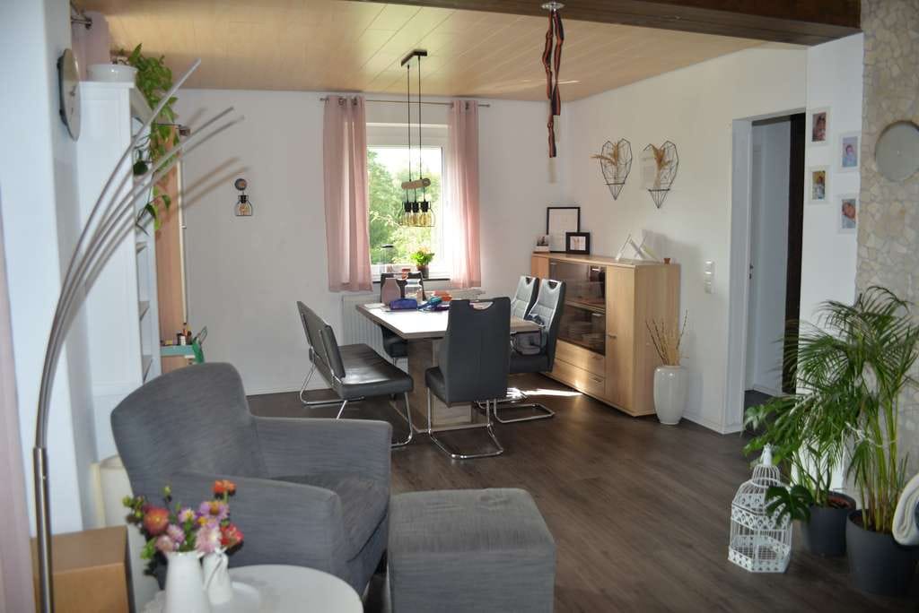 Immobilie in Wüstenrot - Wohnhaus mit Stall/Scheune - Bild 2