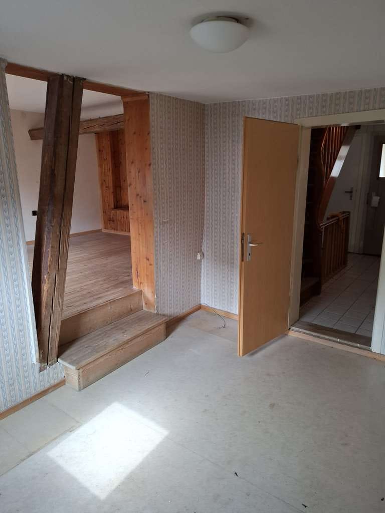Immobilie in Bondorf - Einfamilienhaus in zentraler Lage mit neuer Pelletheizung - Bild 2