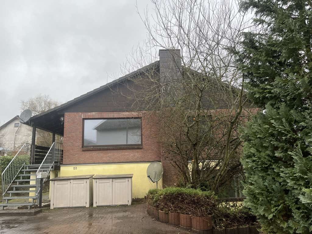 Immobilie in Bruchmühlbach-Miesau - 🏡 Top-Investment oder Generationen-Traum: Großzügiges Zweifamilienhaus in Bestlage - Bild 0