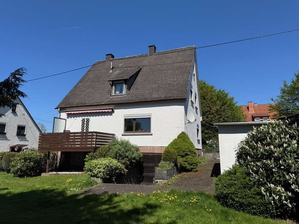 Immobilie in Gehlert - 2 Gen.-Wohnhaus mit Garage und schönem Garten in Südwest-Ausrichtung -PROVISIONSFREI- - Bild 0