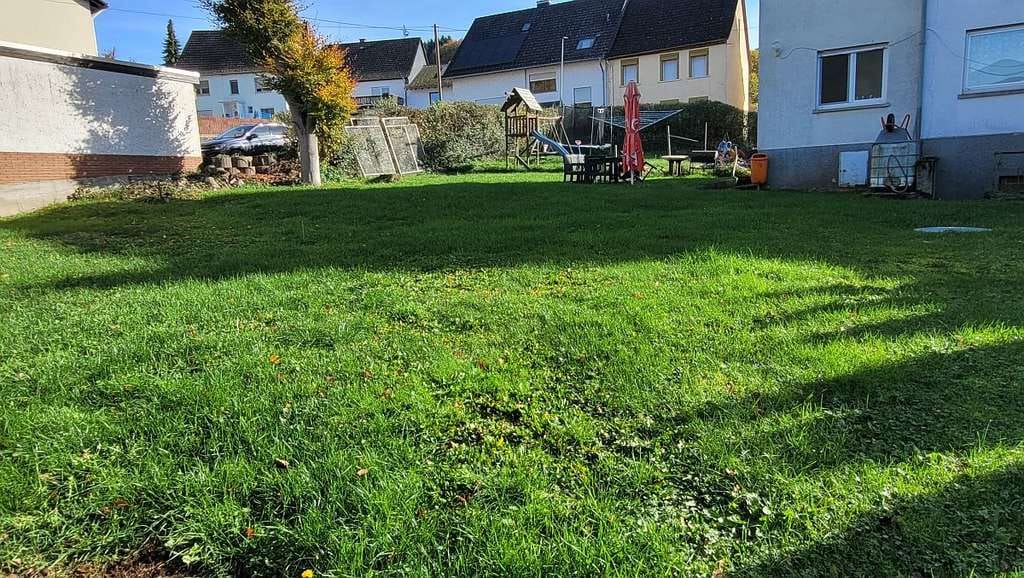 Immobilie in Bärenbach - Zweifamilienhaus mit großem Grundstück - Bild 3