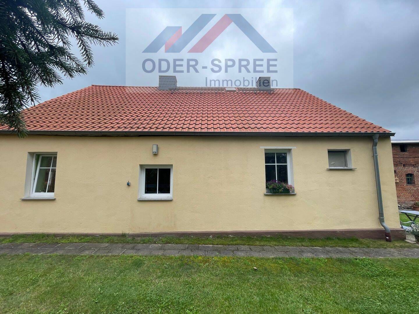 Immobilie in Steinhöfel - Charmantes Bauernhaus mit großem Garten und vielseitigen Nutzungsmöglichkeiten - Bild 1
