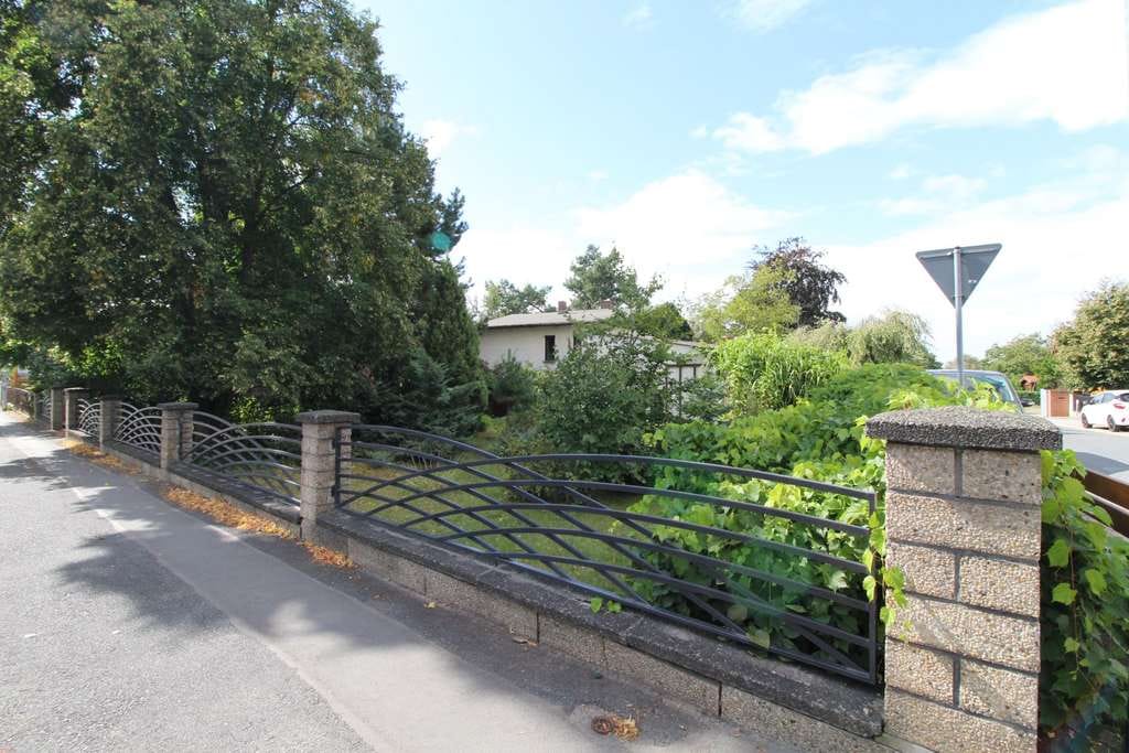 Immobilie in Weinböhla - Einfamilienhaus mit Garage und großem Grundstück - Bild 1