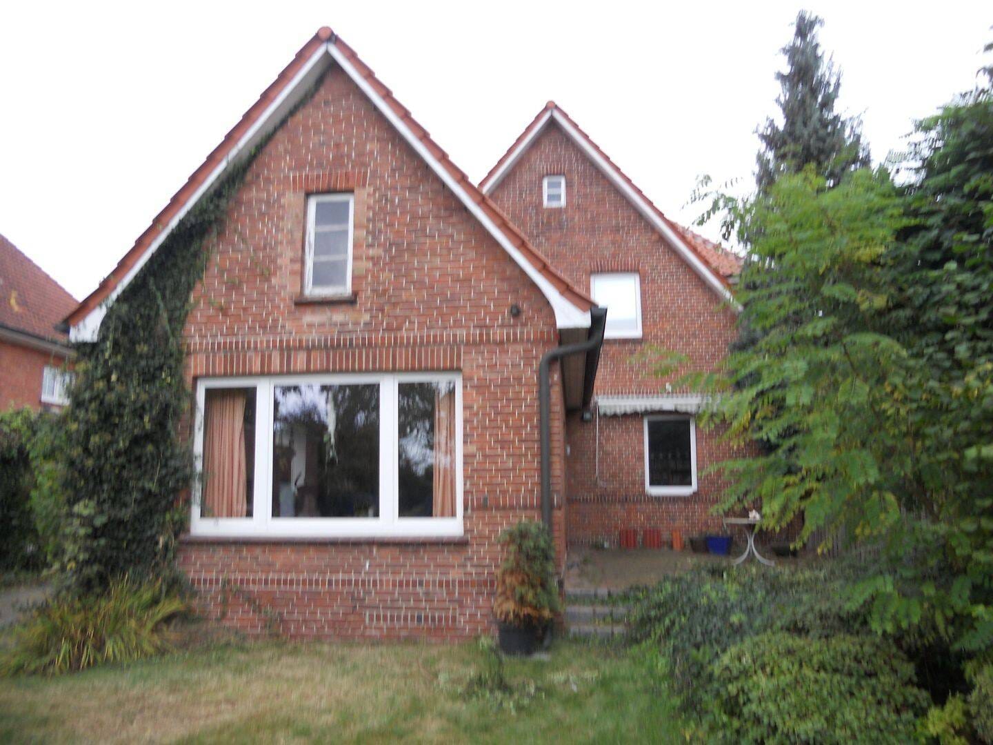 Immobilie in Bersenbrück - Ehemaliges Pfarrhaus in Bersenbrück zu verkaufen (Erbbaurecht) - Bild 1