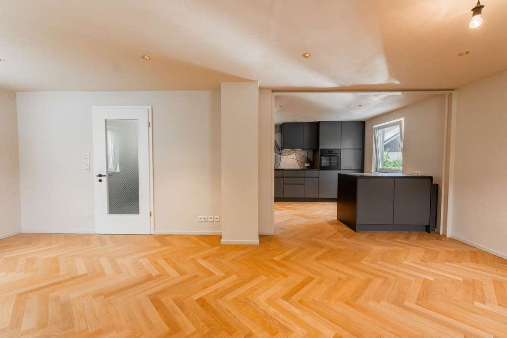 Immobilie in Lamerdingen - Wunderschönes modernisiertes Einfamilienhaus im Grünen in Kleinkitzighofen - Bild 0