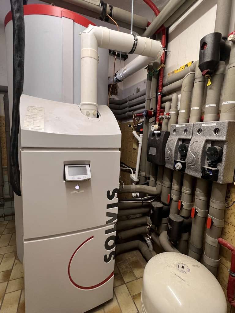 Immobilie in Deensen - Teilsaniertes Fachwerkhaus auf Traumgrundstück: Mit Photovoltaik und Wärmepumpe einziehen und wohlfü - Bild 2