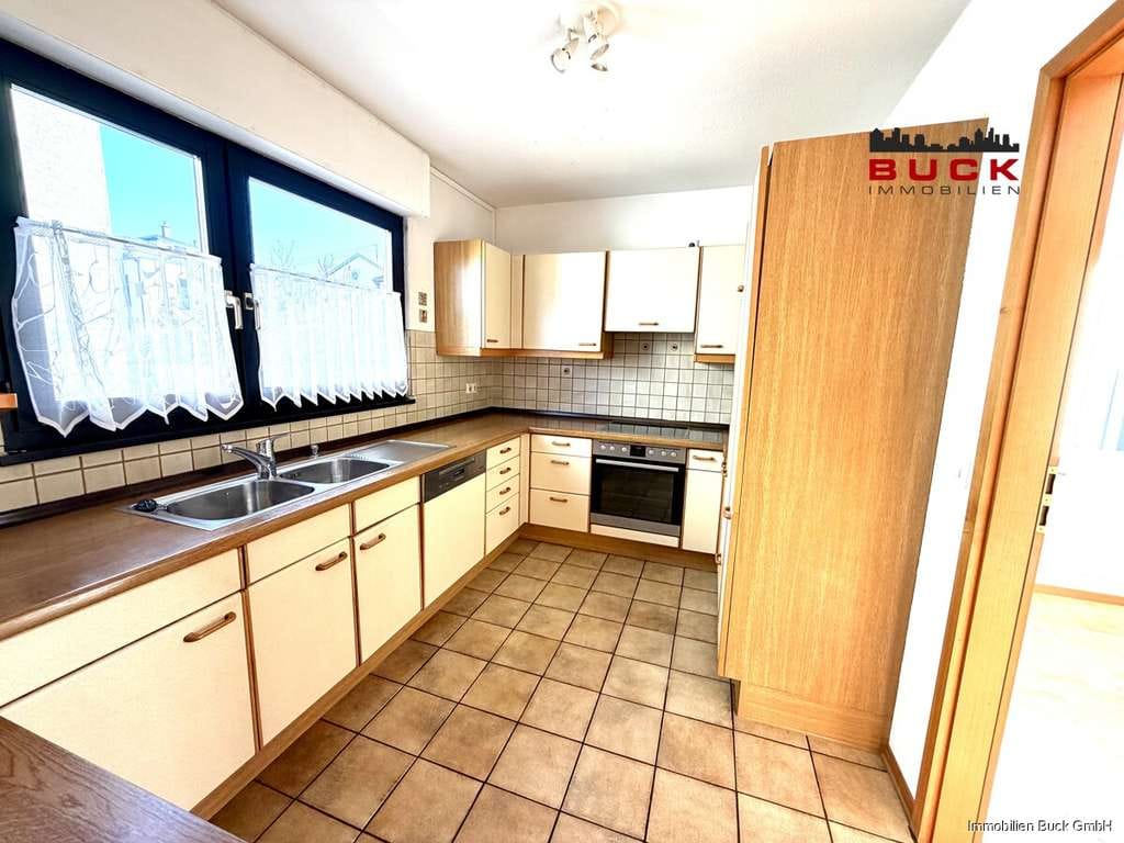 Immobilie in Kuchen - Traumhaus in Traumlage mit 2-3 Wohneinheiten und parkähnlichem Garten sucht Sie! - Bild 2