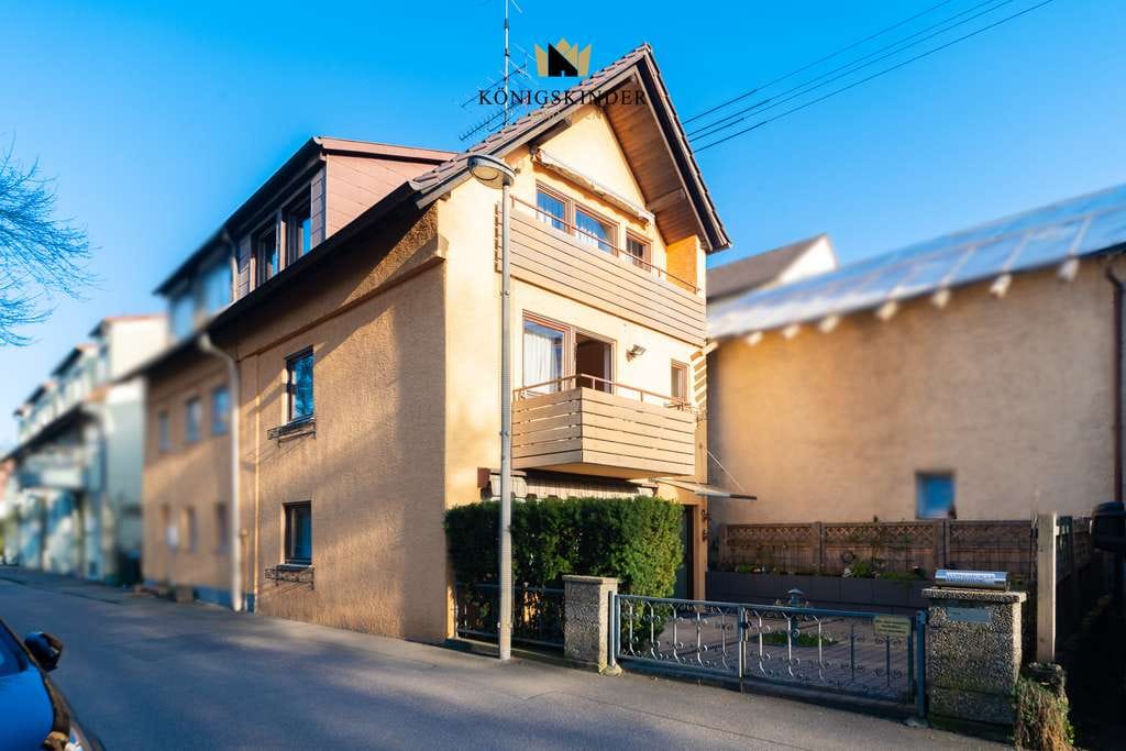 Immobilie in Freiberg am Neckar - Paare und kleine Familien aufgepasst, das ist ihr neues Zuhause. Wohnen im Haus zum Preis einer Whg. - Bild 0