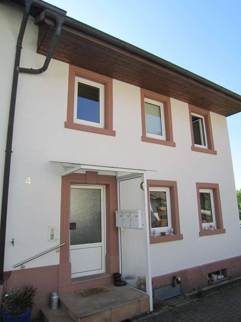 Immobilie in Steinen - Sanierte ETW mit Gartenanteil & 2 KFZ-Stellplätze - Bild 4