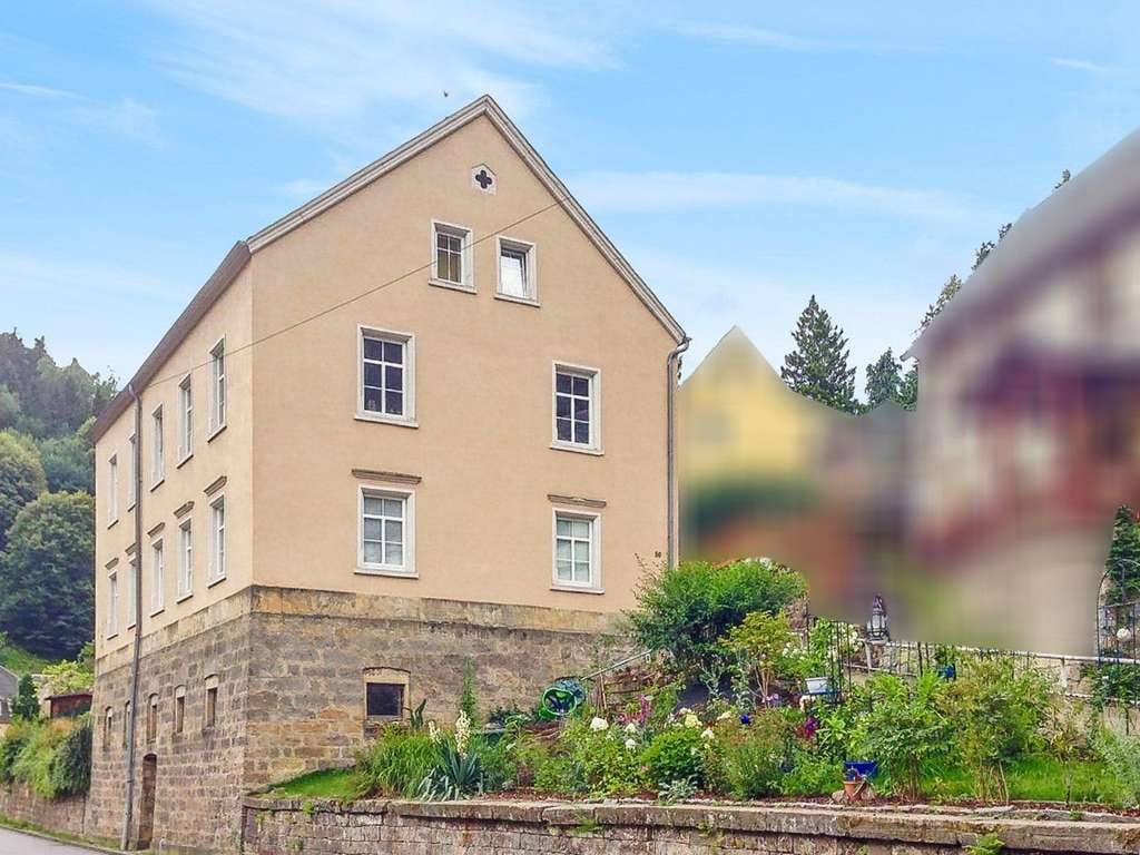 Immobilie in Bad Schandau - Denkmalschutz - Investieren, wo andere Urlaub machen - solides Mehrfamilienhaus in Krippen - Bild 0