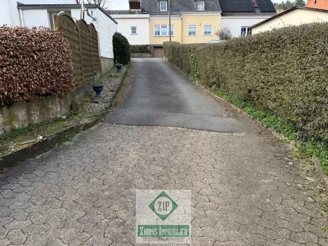Immobilie in Prüm - Einfamilien-Reihenendhaus in zentraler Lage mit unverbaubarem Fernblick und Garage in Prüm - Bild 3