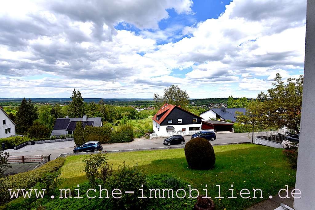 Immobilie in Bad Harzburg - Schöne 1-Zi. ETW mit hervorragender Aussicht, nicht weit vom Golfplatz und Zentrum. - Bild 2
