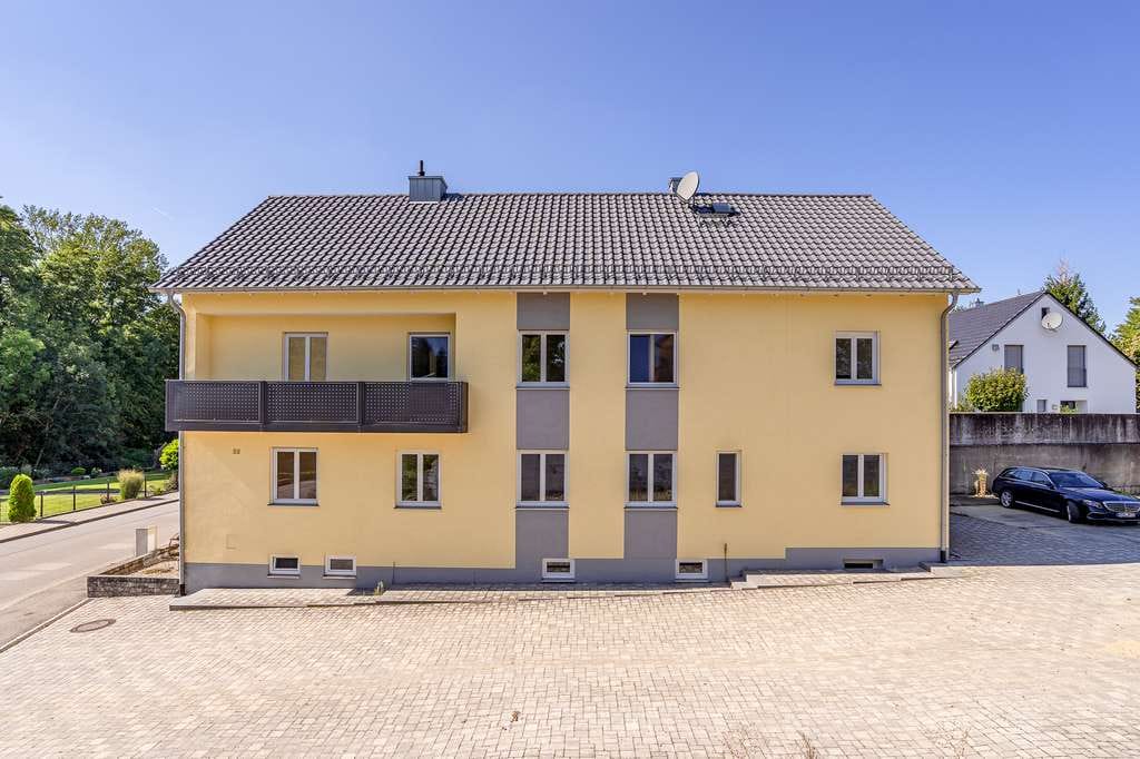 Immobilie in Großmehring - Freistehendes 2 Parteienhaus mit Ausbaupotenzial in bester Wohnlage! - Bild 2