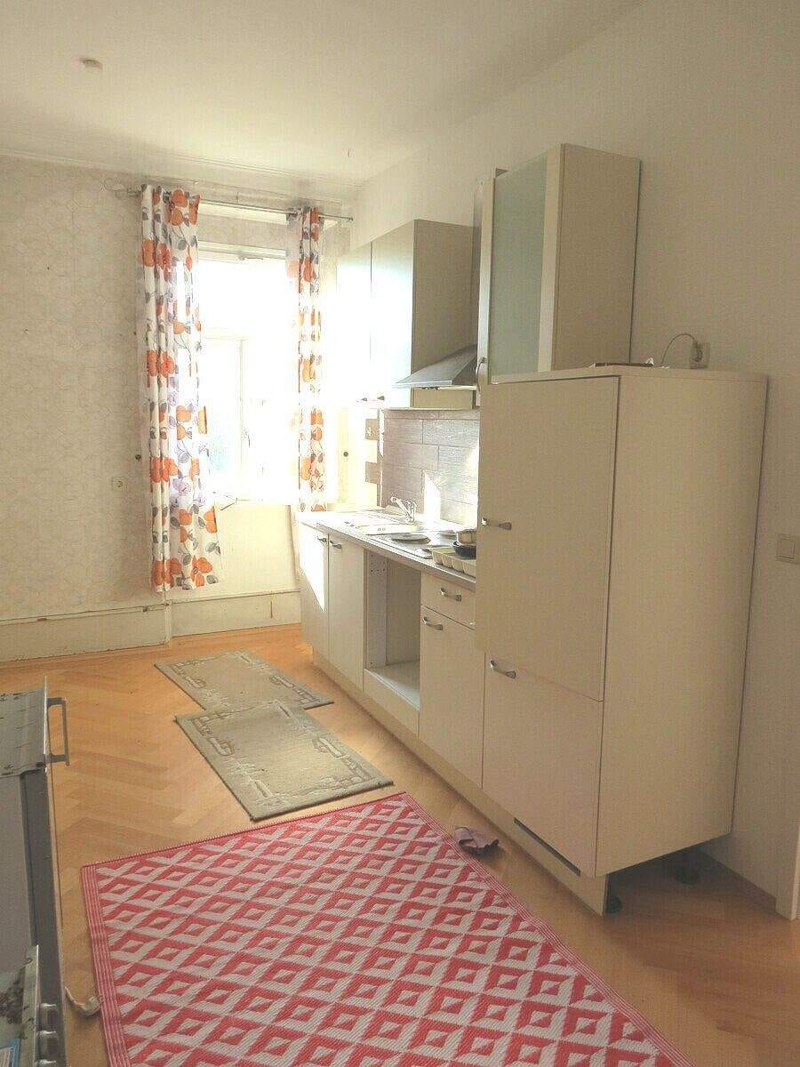 Immobilie in Rot am See - Preisgünstig - Teilsanierte 4-Zimmer Wohnung mit Gartenanteil zentral in Rot am See - Bild 3
