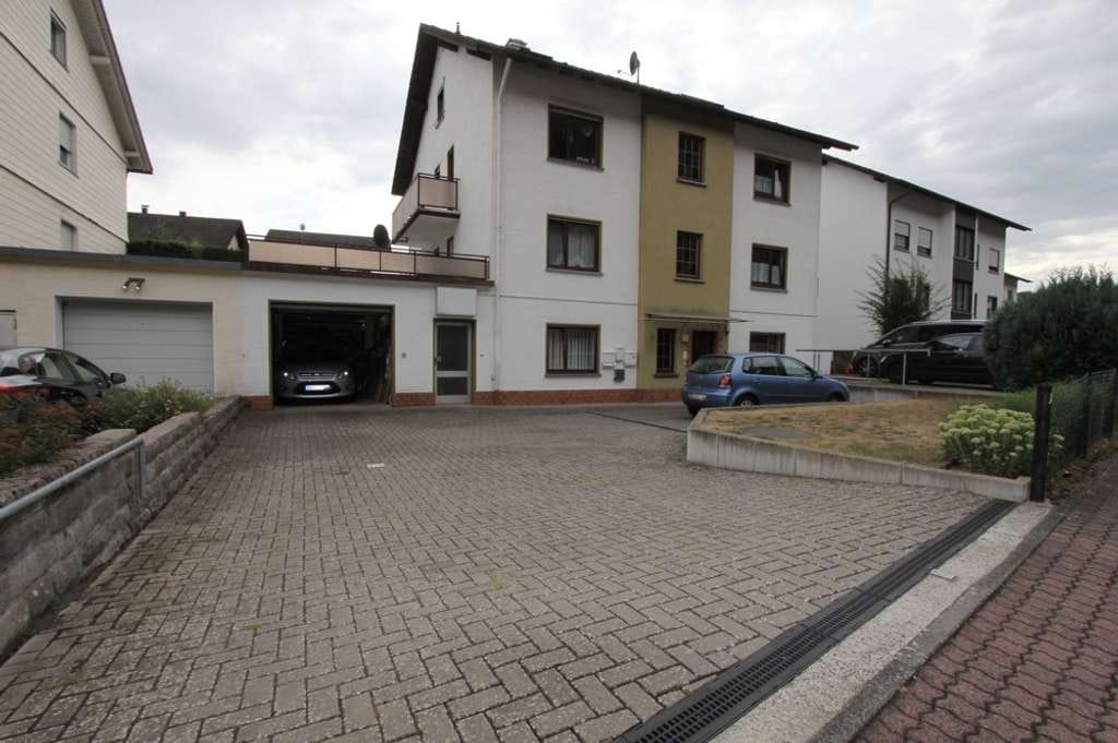 Immobilie in Jossgrund - Mehrfamilienhaus mit Büroeinheit - Bild 0
