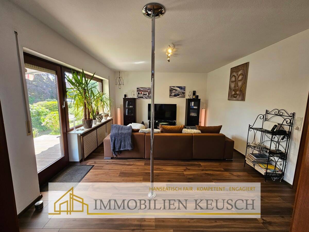 Immobilie in Thedinghausen - Preis reduziert! Viel Platz im 2Fam.-Haus in ruhiger Lage mit großem Traumgrundstück und 3 Terrassen - Bild 3