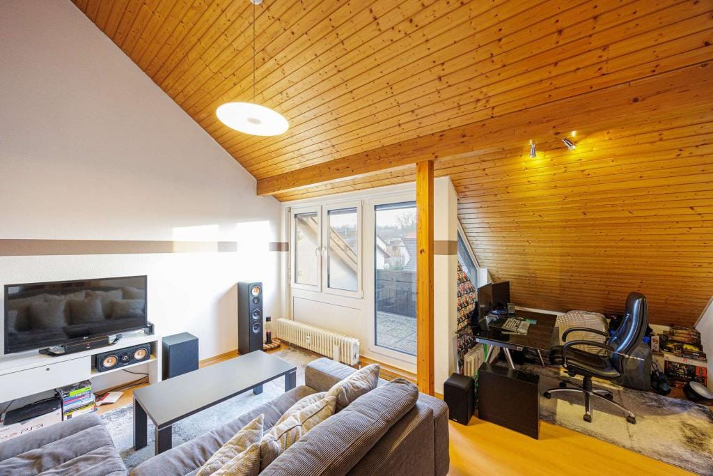Immobilie in Asperg - Dachgeschosswohnung in Asperg - Bild 2