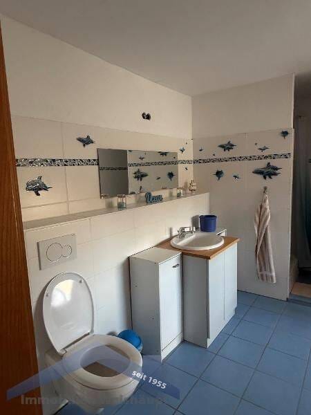 Immobilie in Künzing - Künzing gepflegtes Wohnhaus mit Büro/Praxis ,Nebengebäude und Garage - Bild 3