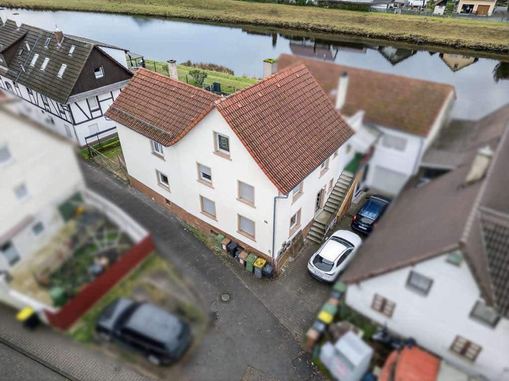 Immobilie in Gaggenau - Attraktives Zweifamilienhaus in guter Lage an der Murg – ideale Kapitalanlage - Bild 0
