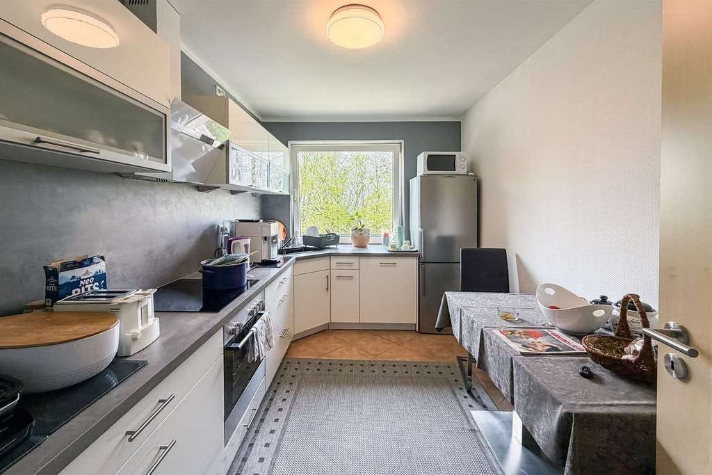 Immobilie in Hermeskeil - Hermeskeil: Gepflegte 3ZKB-Wohnung mit Balkon, Kellerraum, Gartenanteil zzgl. Garage in Ortsrandlage - Bild 3