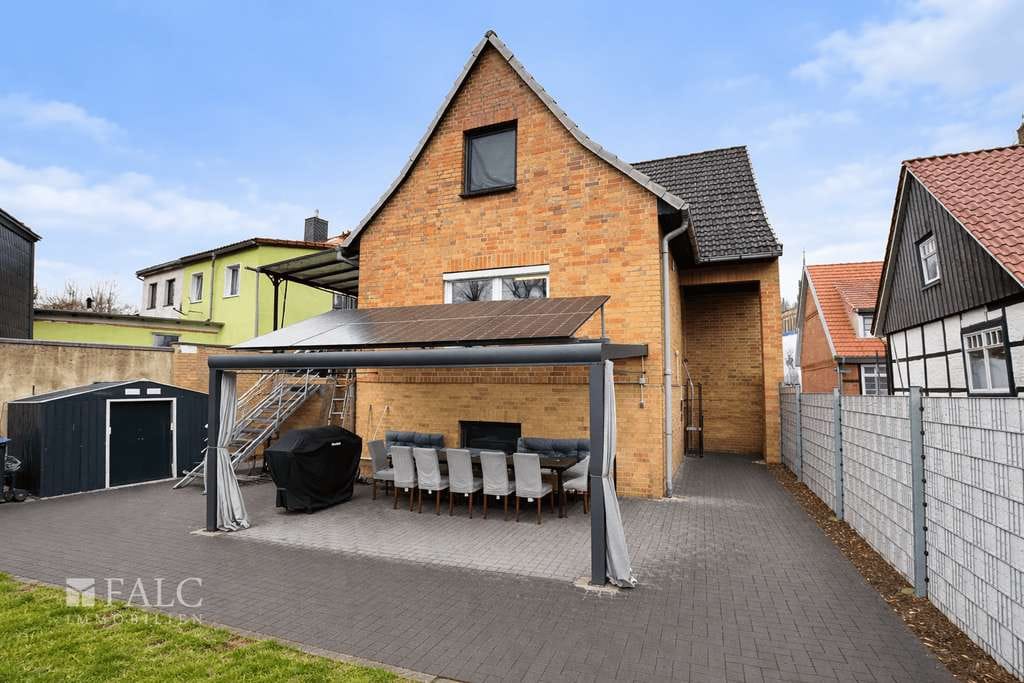 Immobilie in Wittenburg - ***Großzügiges Wohnen auf drei Etagen mit Kamin, Balkon und separater Einliegerwohnung*** - Bild 3