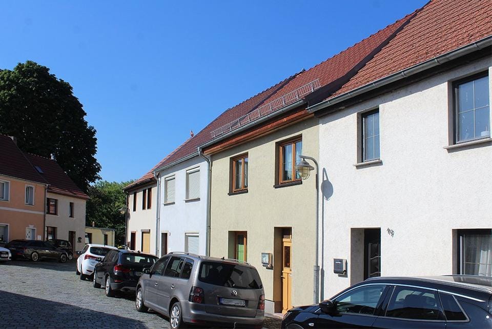 Immobilie in Sömmerda - Reihenhaus mit Nebengelass und Garten in der Altstadt von Sömmerda - Bild 0