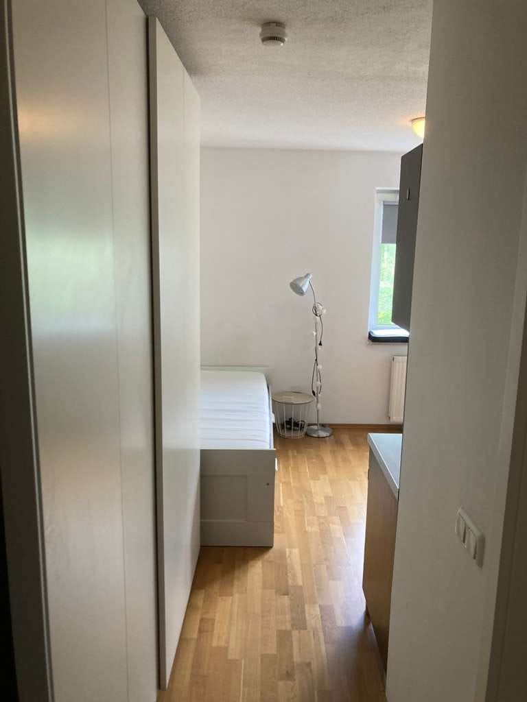 Immobilie in Pentling - DIPLOM-Immowirt MAIER !! DREI möblierte Appartements für Kapitalanleger nahe Uni - Bild 3