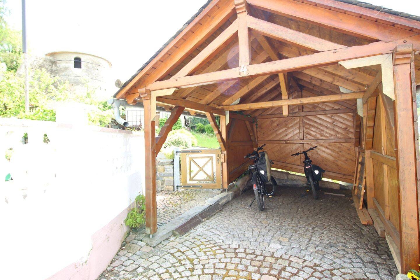 Immobilie in Elsterberg - Familienfreundliches Einfamilienhaus in bester und ruhiger Lage - Bild 1
