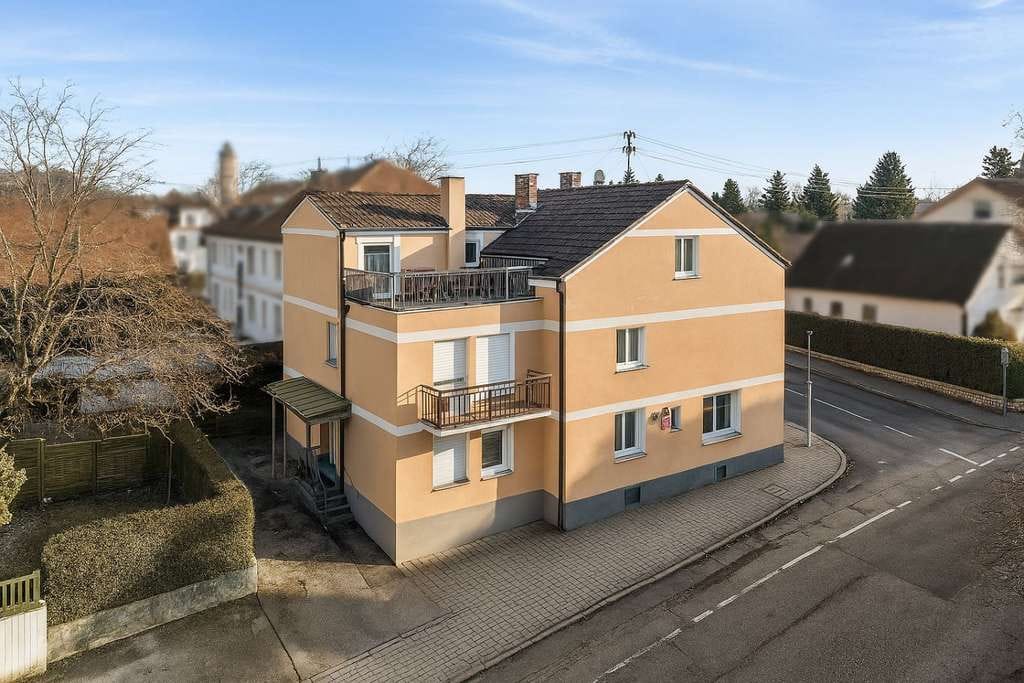 Immobilie in Markt Schwaben - Zentrales Wohn- und Geschäftshaus mit Entwicklungspotenzial im Herzen von Markt Schwaben - Bild 1