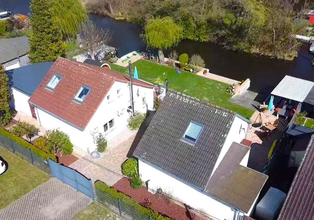 Immobilie in Ketzin/Havel - Romantisches Wassergrundstück mit 2 Massivhäusern, 2 Bootsliegeplätzen, Bootsrampe, Garage  - Bild 2