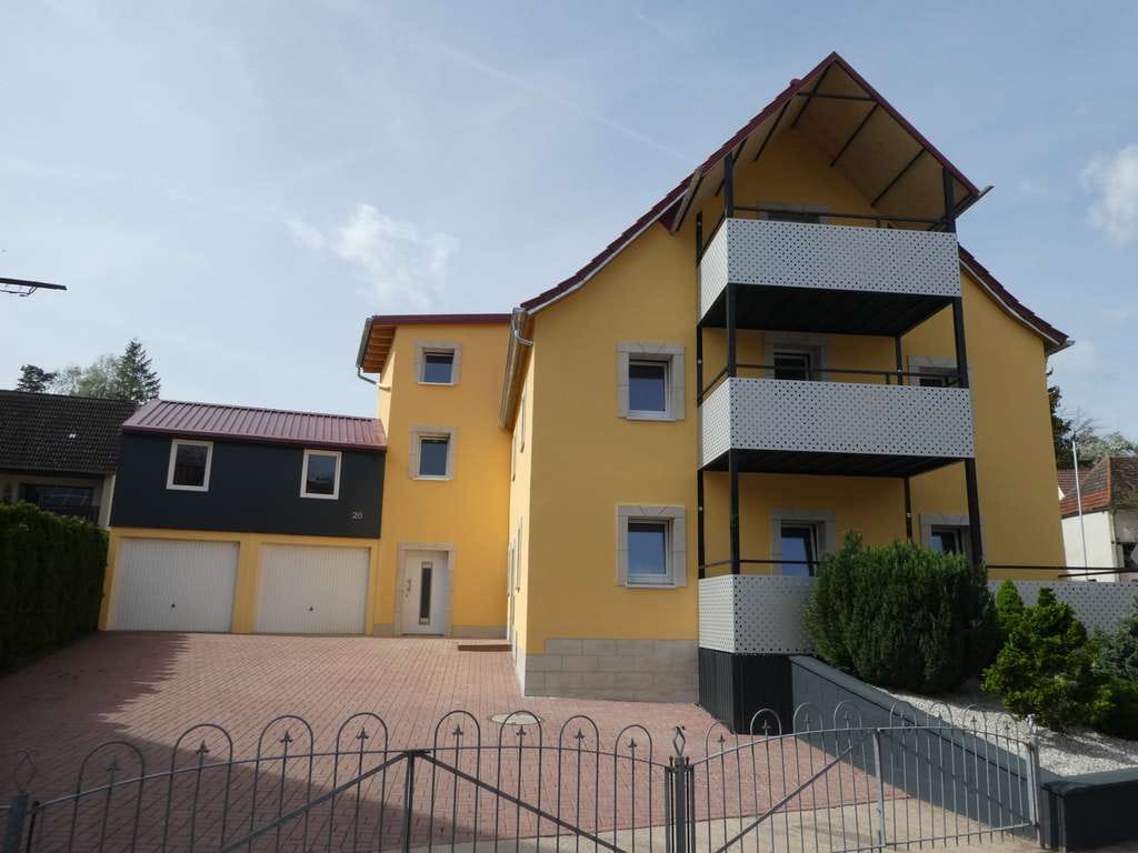 Immobilie in Eltmann - Wohnhaus mit Doppelgarage im Jahr 2024  neu voller Wärmeschutz  &  PV Anlage 15 kW - Bild 0