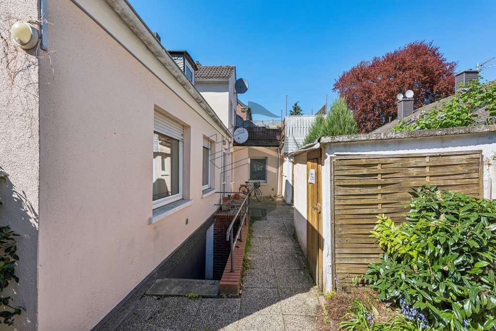 Immobilie in Rheine - RHEINE: Zweifamilienhaus in Wietesch/Schleupe – Sanierungschance für Handwerker und Investoren - Bild 2