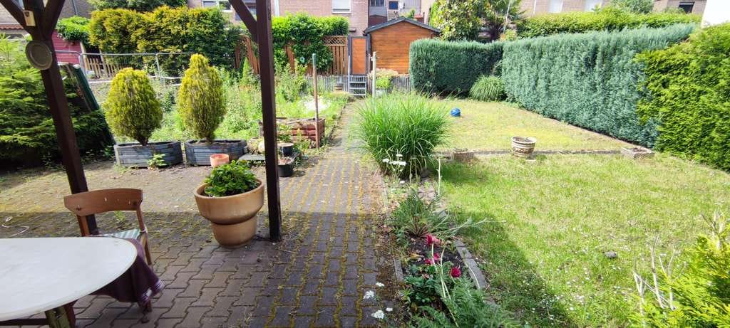 Immobilie in Recklinghausen - Preisreduzierung! 3-Familienhaus, 2 Wohnungen freigezogen, mit 2 Garagen und Garten in RE-Hochlar - Bild 1