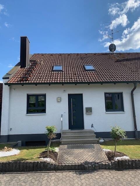 Immobilie in Dietenhofen - Haus im Haus ...
Pfiffige Maisonette in einem 3- Familienhaus ... - Bild 0