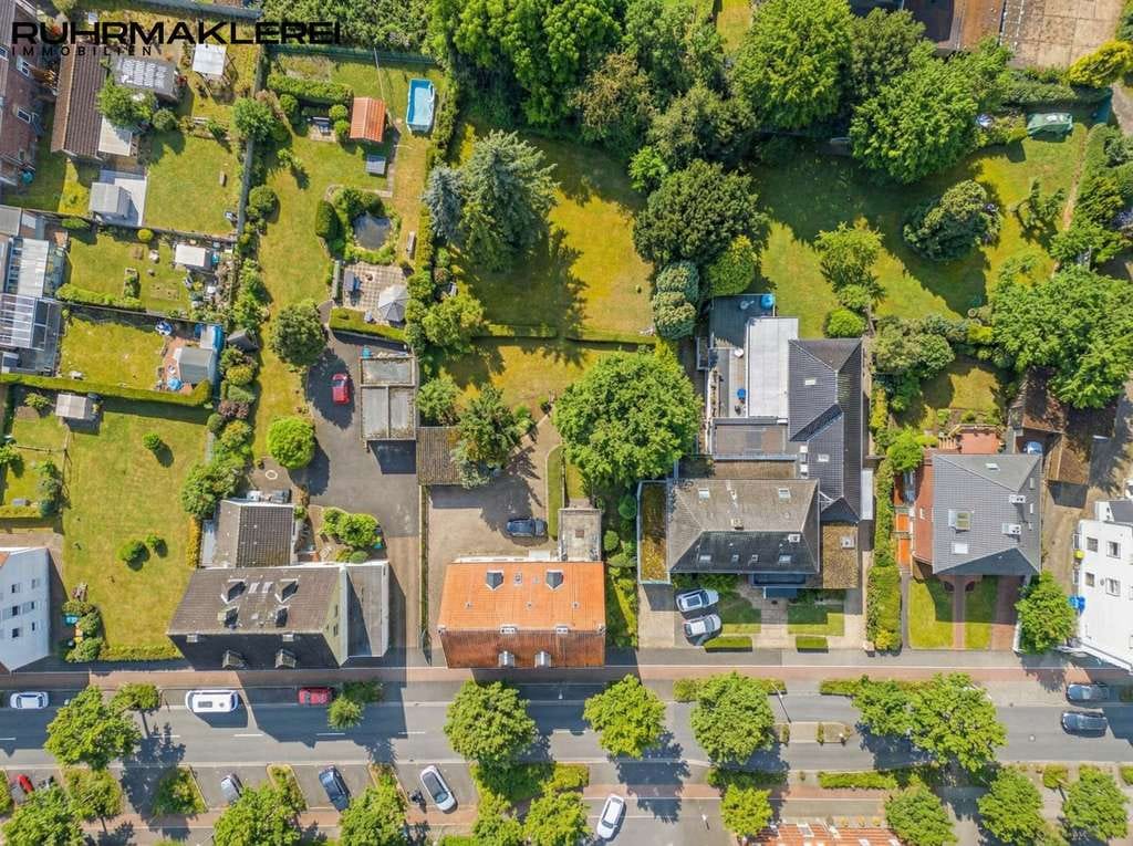 Immobilie in Herten - Freistehendes Wohn- und Geschäftshaus mit 3 Garagen und XL Grundstück in Herten-Scherlebeck! - Bild 4
