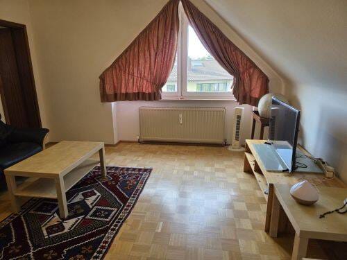 Immobilie in Waldbüttelbrunn - Originelle 2-Zimmer-Dachgeschoss-Eigentumwohnung in 97297 Waldbüttelbrunn bei Würzburg (ID10662) - Bild 0
